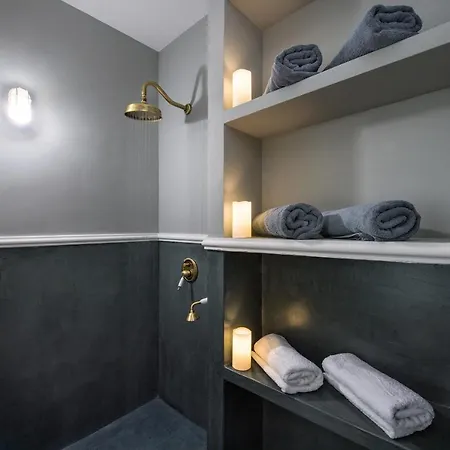 Captivating 2-bed In Imerovigli, Santorini Santorini Island