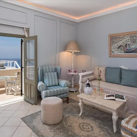 Captivating 2-bed In Imerovigli, Santorini Villa
