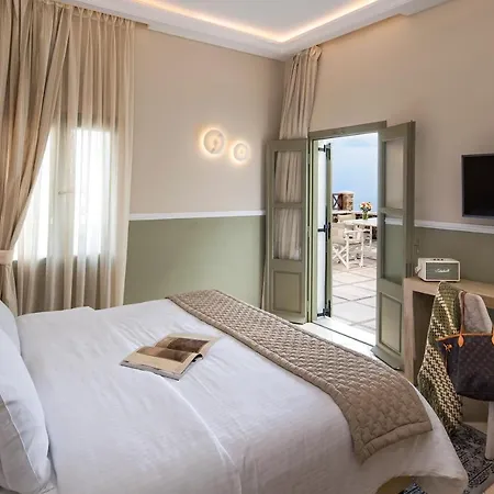 Captivating 2-bed In Imerovigli, Santorini Villa *